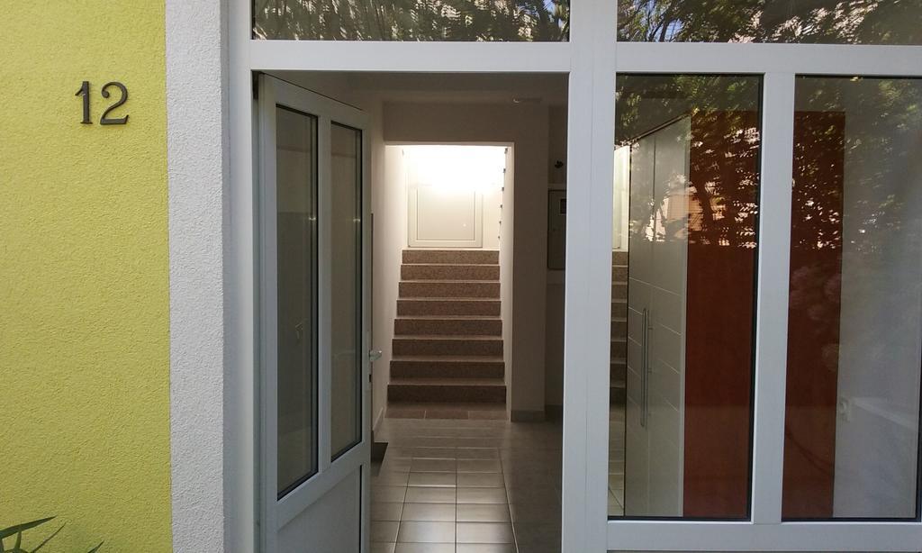Apartments Jadrijevic Brne Primošten Exteriör bild