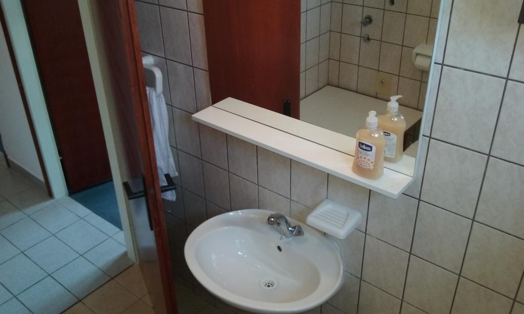 Apartments Jadrijevic Brne Primošten Rum bild