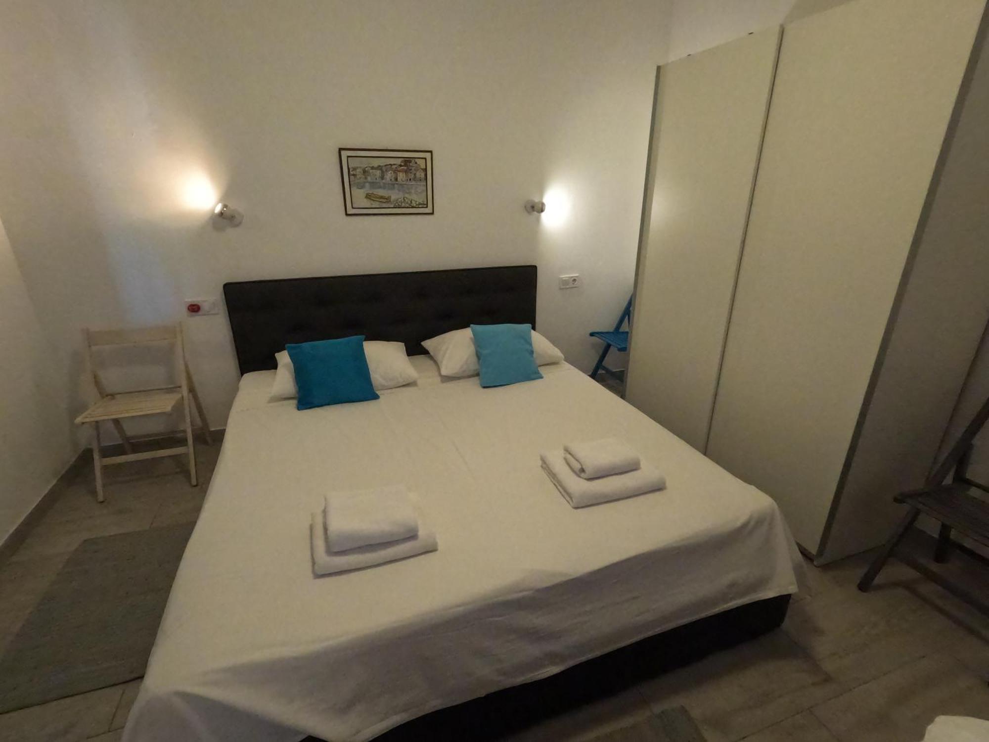 Apartments Jadrijevic Brne Primošten Exteriör bild