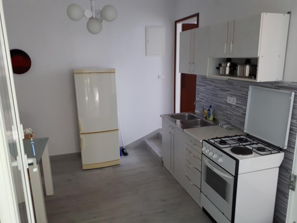 Apartments Jadrijevic Brne Primošten Exteriör bild